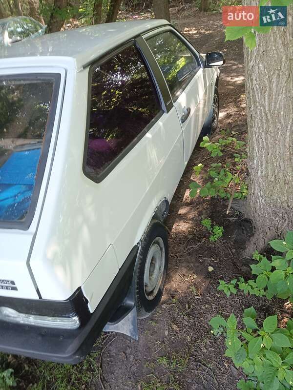 Хэтчбек ВАЗ / Lada 2108 1987 в Березане
