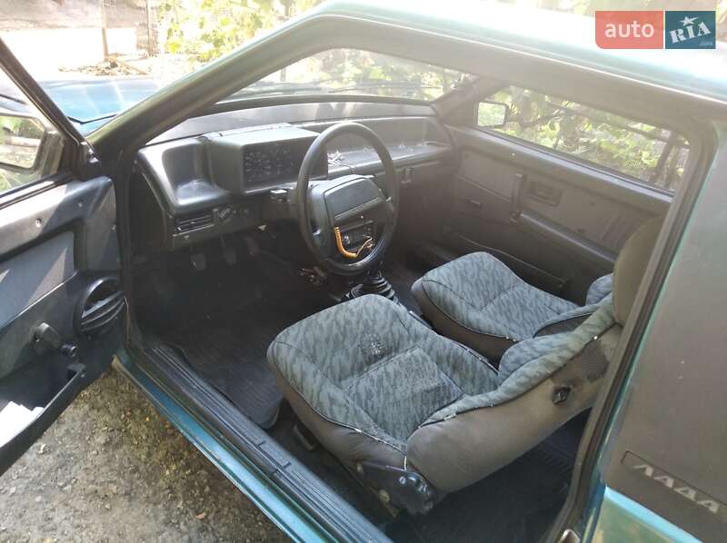 Хэтчбек ВАЗ / Lada 2108 1999 в Запорожье фото 4 Хэтчбек ВАЗ / Lada 2108 1999 в Запорожье