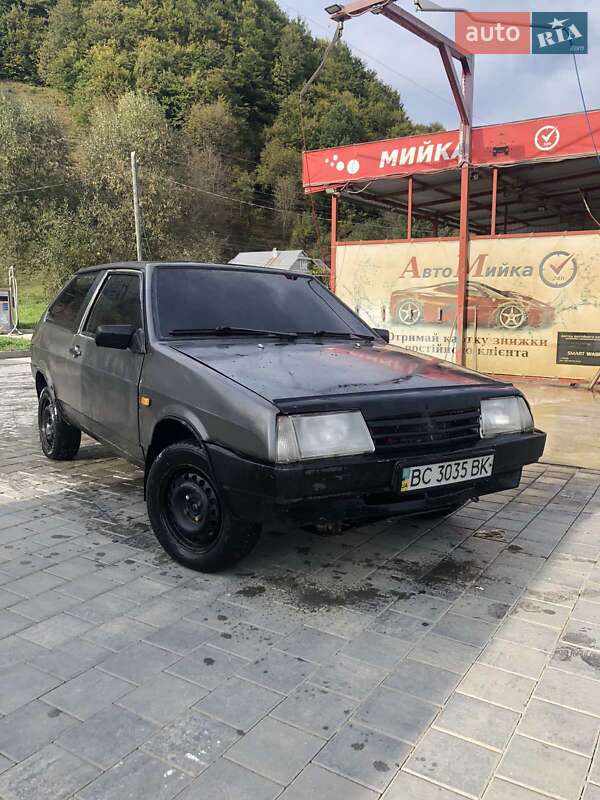 Хэтчбек ВАЗ / Lada 2108 1990 в Косове