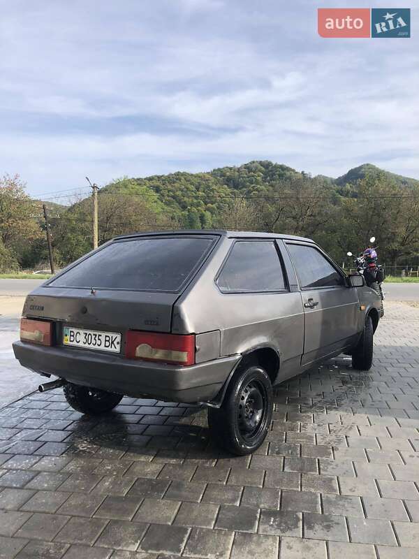 Хэтчбек ВАЗ / Lada 2108 1990 в Косове