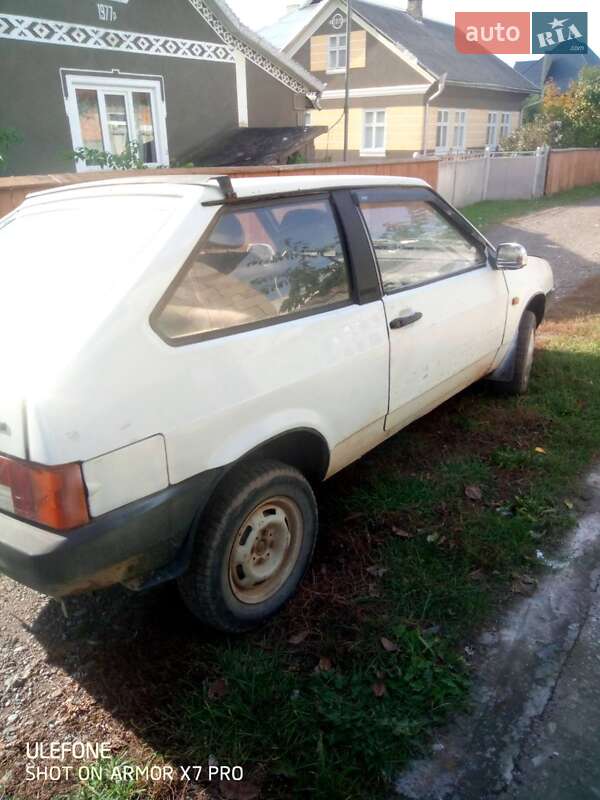 Хэтчбек ВАЗ / Lada 2108 1992 в Черновцах фото 8 Хэтчбек ВАЗ / Lada 2108 1992 в Черновцах