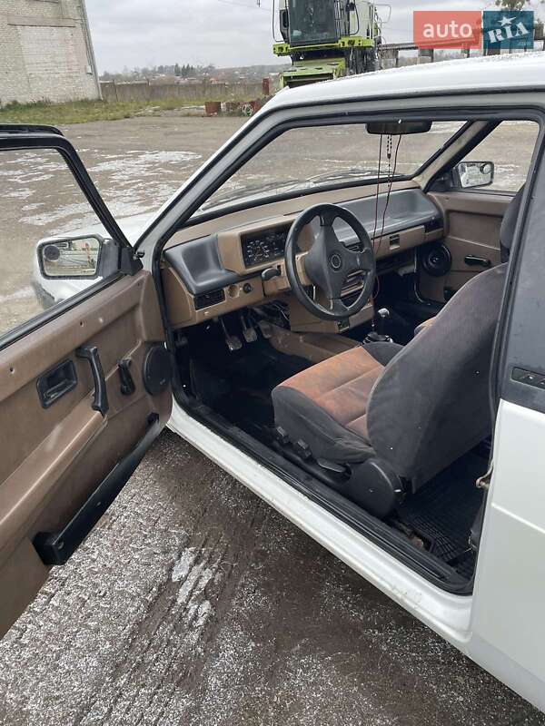 Хэтчбек ВАЗ / Lada 2108 1987 в Львове