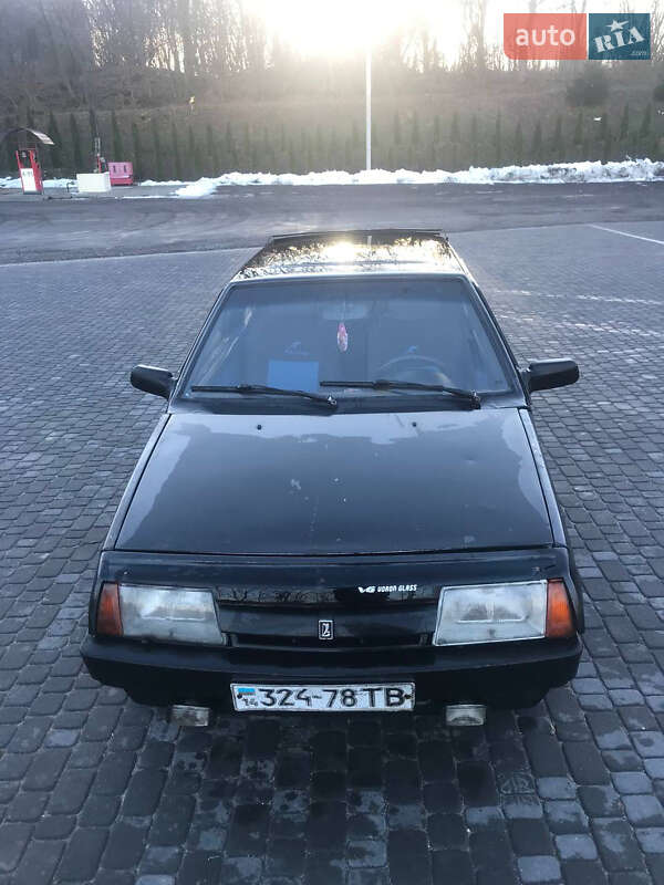 Хэтчбек ВАЗ / Lada 2108 1991 в Львове фото Хэтчбек ВАЗ / Lada 2108 1991 в Львове