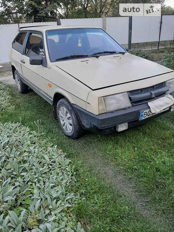 Хэтчбек ВАЗ / Lada 2108 1987 в Чорткове