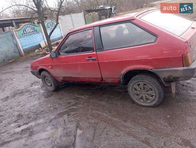 Хэтчбек ВАЗ / Lada 2108 1988 в Краснограде фото 5 Хэтчбек ВАЗ / Lada 2108 1988 в Краснограде