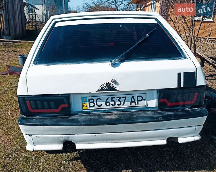 Хэтчбек ВАЗ / Lada 2108 1991 в Калуше