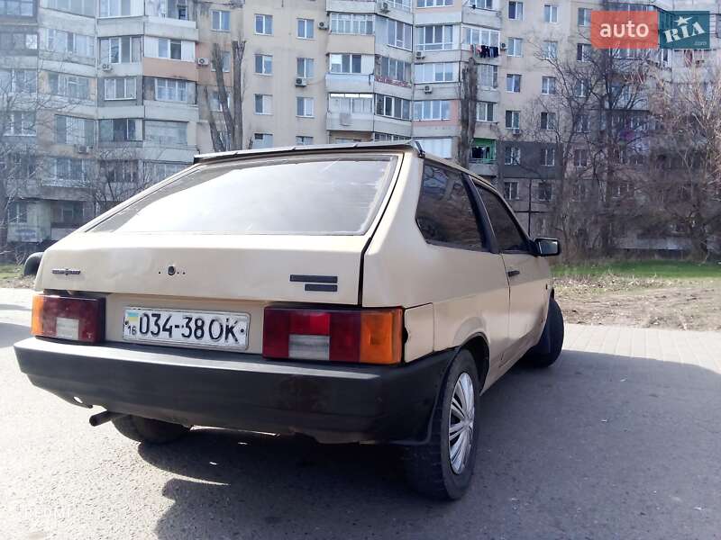 Хетчбек ВАЗ / Lada 2108 1985 в Одесі