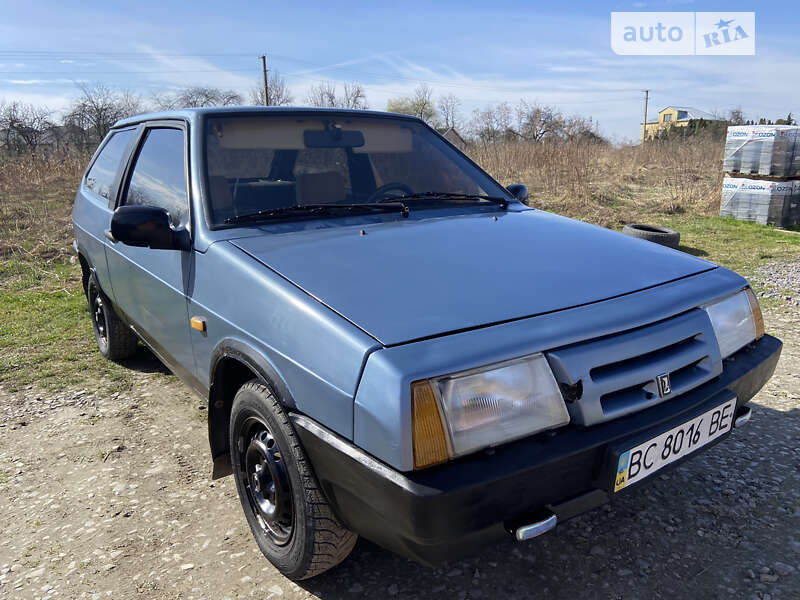 Хэтчбек ВАЗ / Lada 2108 1994 в Городке