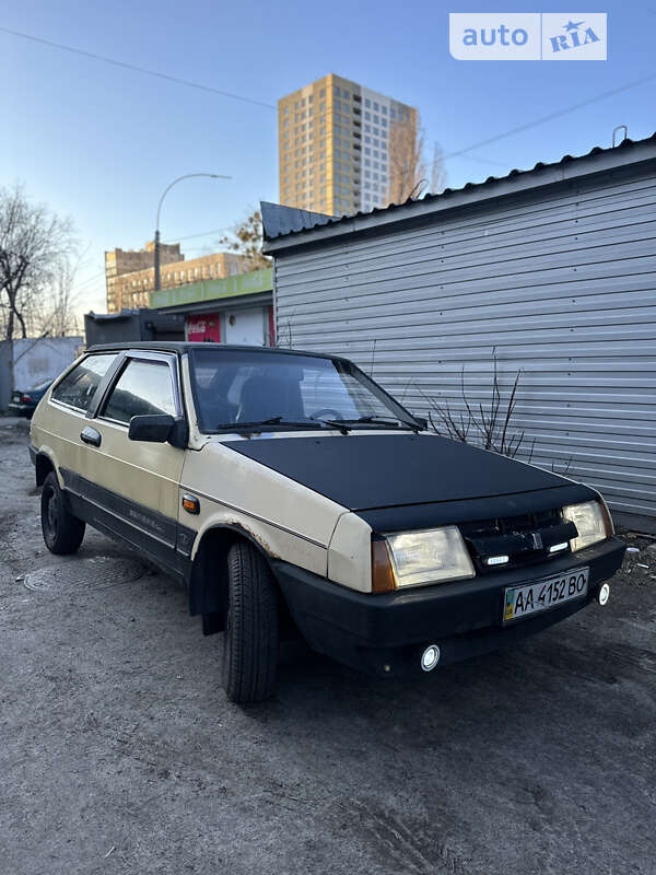 Хэтчбек ВАЗ / Lada 2108 1986 в Киеве