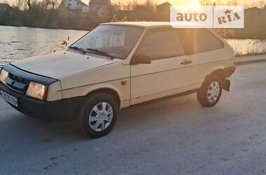 Хэтчбек ВАЗ / Lada 2108 1995 в Шумске