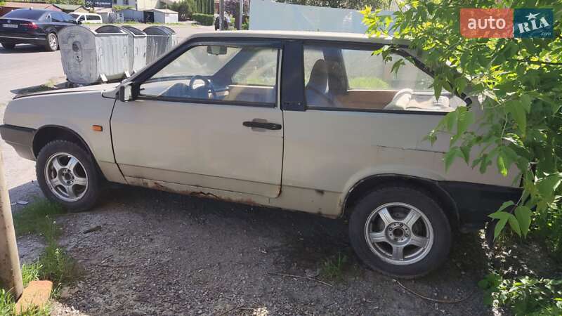 Хэтчбек ВАЗ / Lada 2108 1987 в Белой Церкви