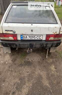 Хэтчбек ВАЗ / Lada 2108 1988 в Компанеевке