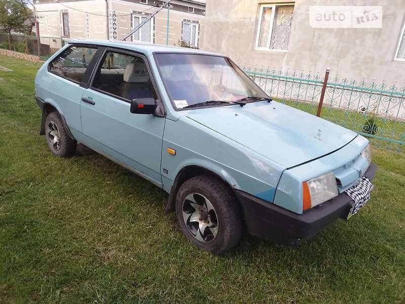 Хэтчбек ВАЗ / Lada 2108 1988 в Подволочиске