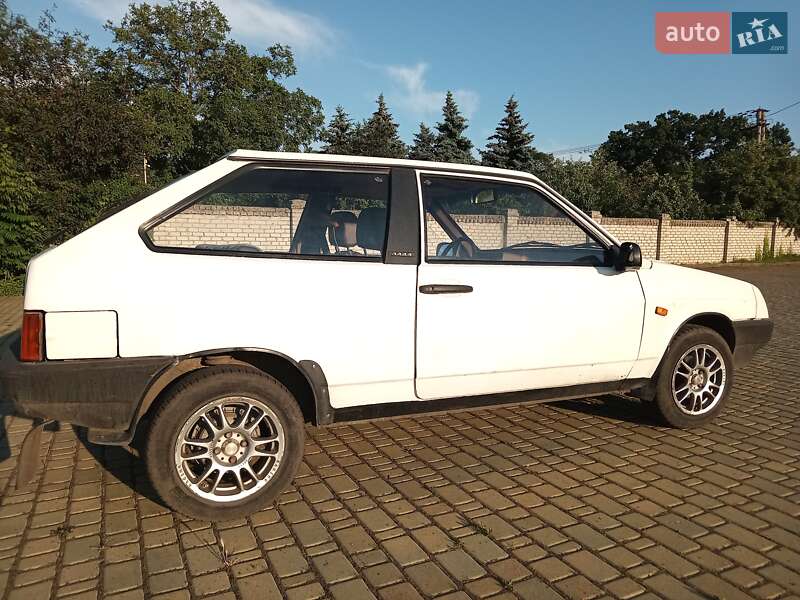 Хэтчбек ВАЗ / Lada 2108 1988 в Одессе