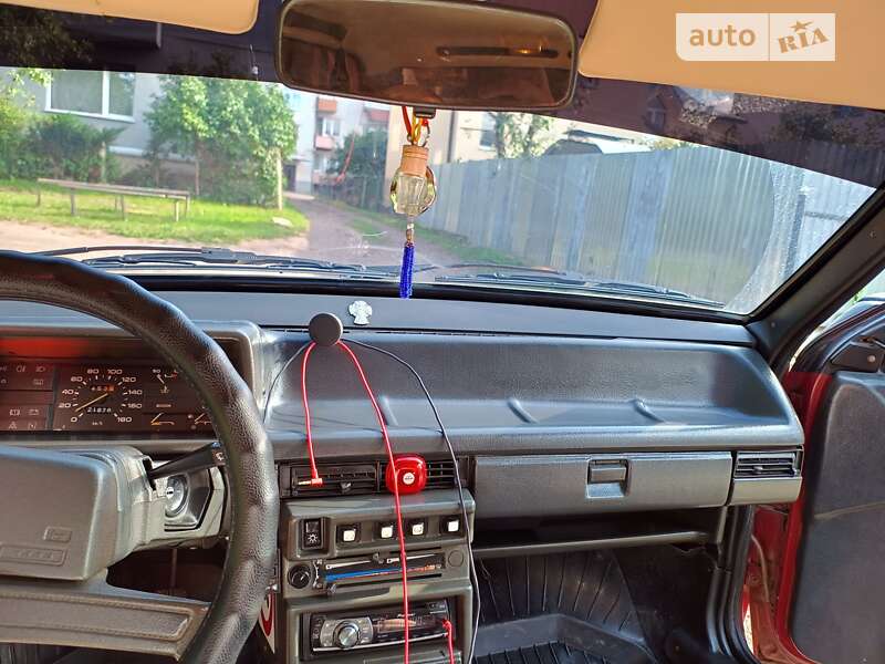 Хэтчбек ВАЗ / Lada 2108 1993 в Дрогобыче