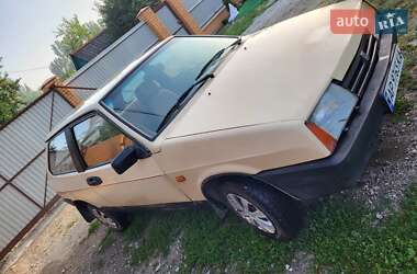 Хэтчбек ВАЗ 2108 1987 в 