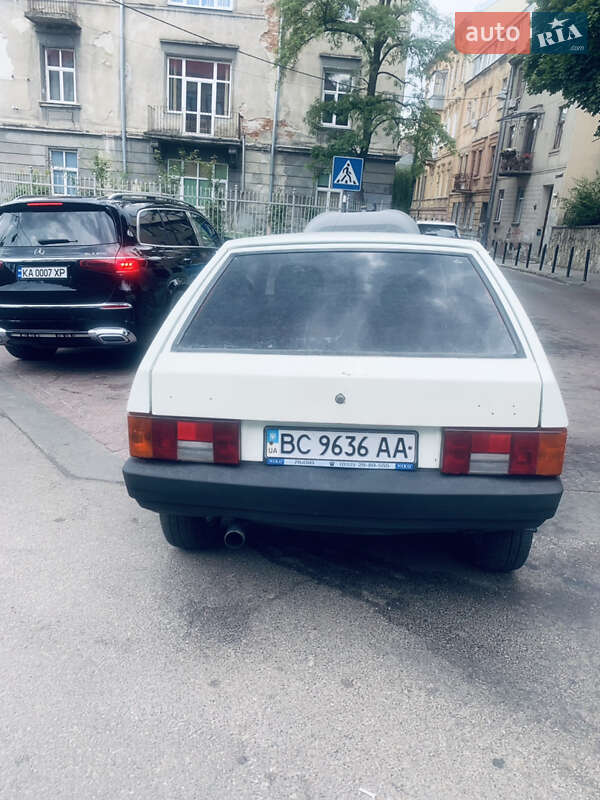 Хэтчбек ВАЗ / Lada 2108 1987 в Львове