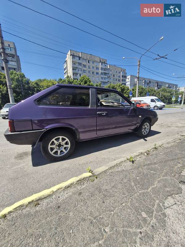 Хэтчбек ВАЗ / Lada 2108 2002 в Львове