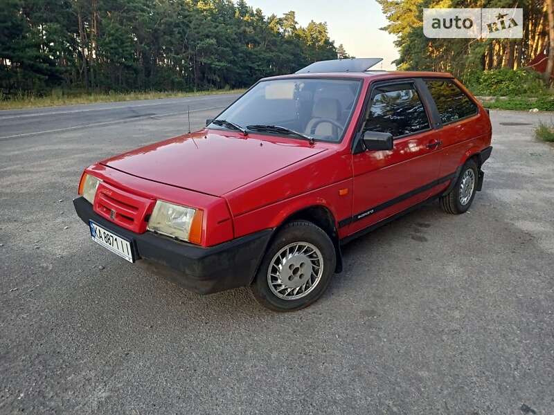 Хетчбек ВАЗ / Lada 2108 1992 в Рокитному