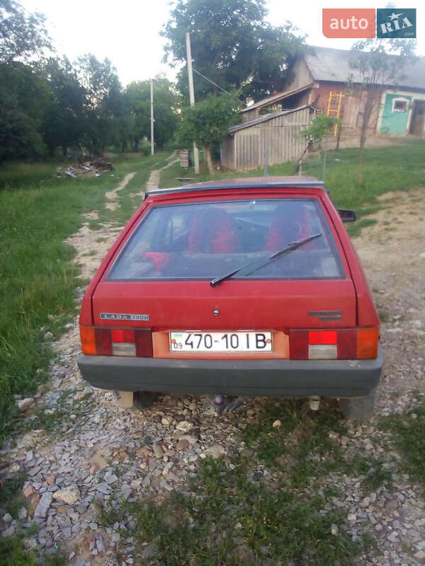 Хэтчбек ВАЗ / Lada 2108 1995 в Черновцах фото 2 Хэтчбек ВАЗ / Lada 2108 1995 в Черновцах
