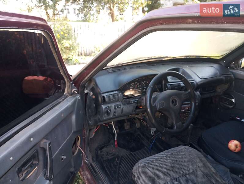 Хэтчбек ВАЗ / Lada 2108 1992 в Недригайлове фото Хэтчбек ВАЗ / Lada 2108 1992 в Недригайлове