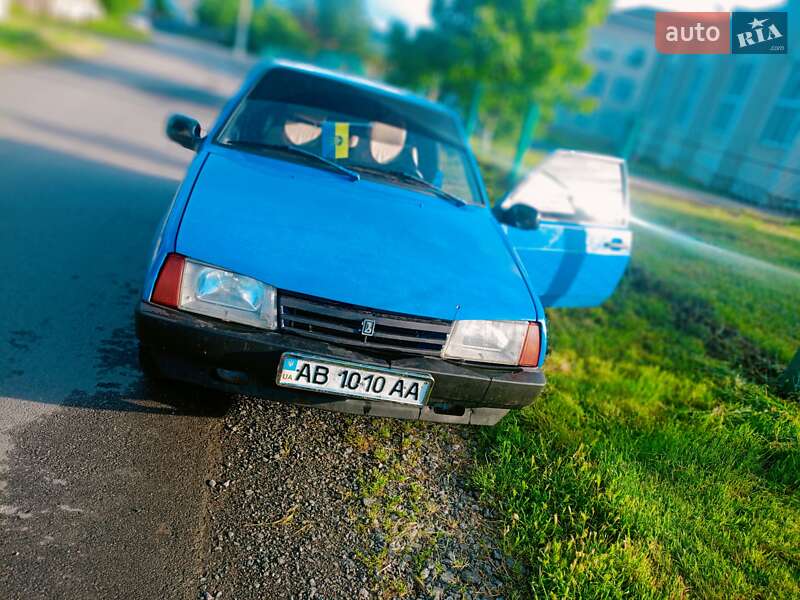 Хэтчбек ВАЗ / Lada 2108 1987 в Тростянце