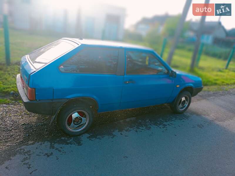 Хэтчбек ВАЗ / Lada 2108 1987 в Тростянце