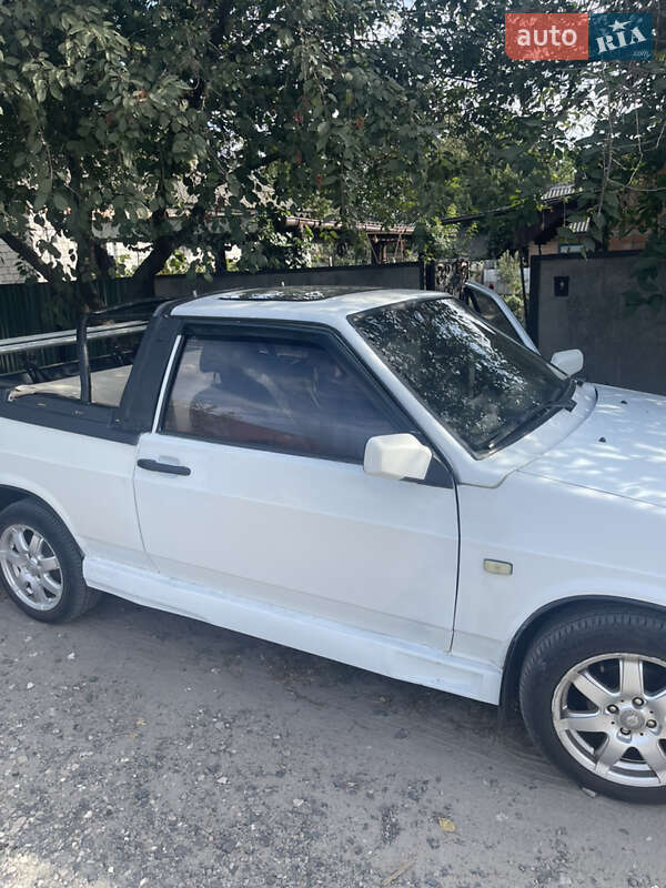 Хэтчбек ВАЗ / Lada 2108 1991 в Переяславе фото 3 Хэтчбек ВАЗ / Lada 2108 1991 в Переяславе