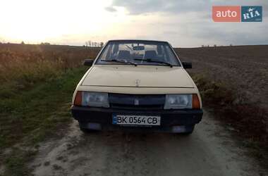 Хэтчбек ВАЗ / Lada 2108 1989 в Тернополе