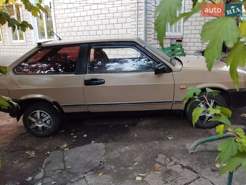 Хетчбек ВАЗ / Lada 2108 1988 в Первомайську фото 3 Хетчбек ВАЗ / Lada 2108 1988 в Первомайську