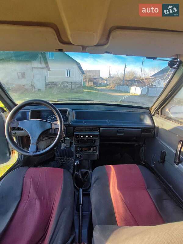 Хэтчбек ВАЗ / Lada 2108 1991 в Черновцах