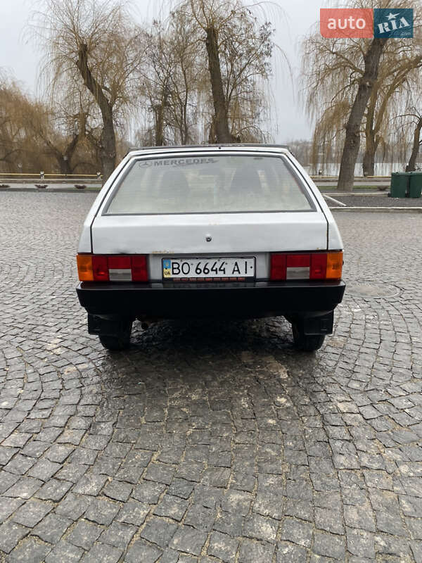 Хэтчбек ВАЗ / Lada 2108 1993 в Скалате