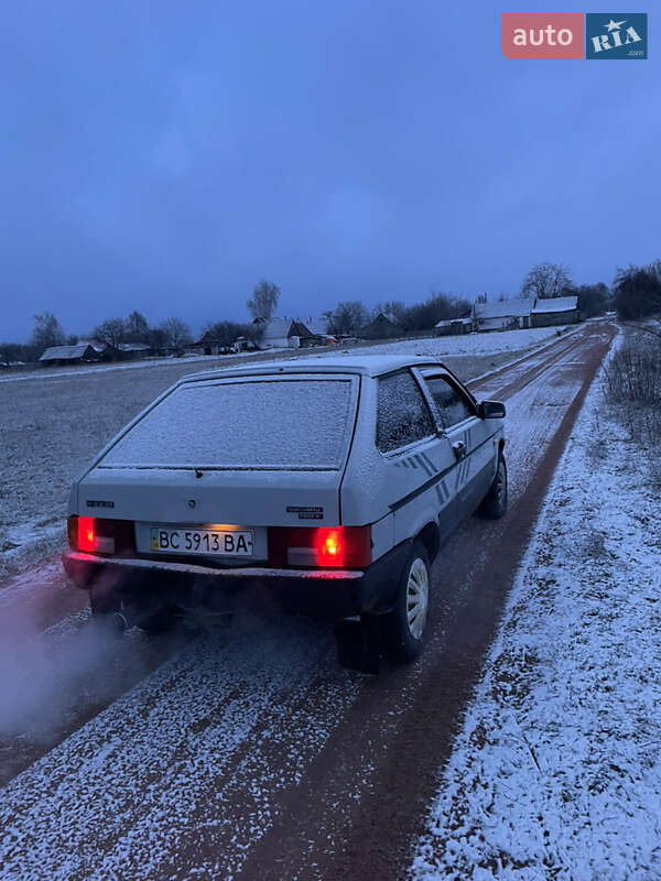 Хэтчбек ВАЗ / Lada 2108 1987 в Хорошеве