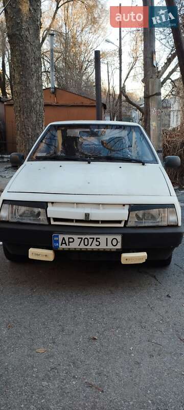 Хэтчбек ВАЗ 2108 1988 в 