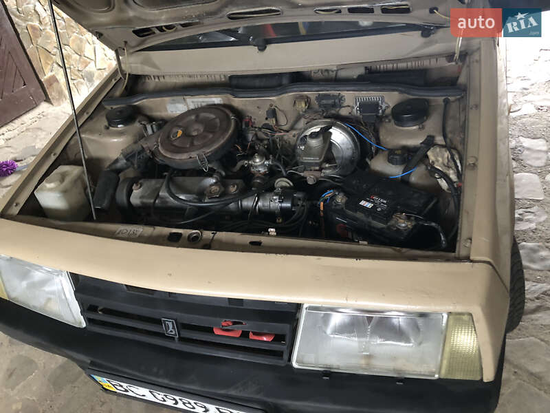 Хетчбек ВАЗ / Lada 2108 1987 в Стрию