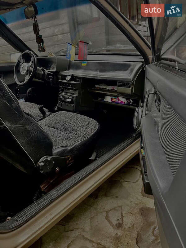 Хетчбек ВАЗ / Lada 2108 1987 в Стрию