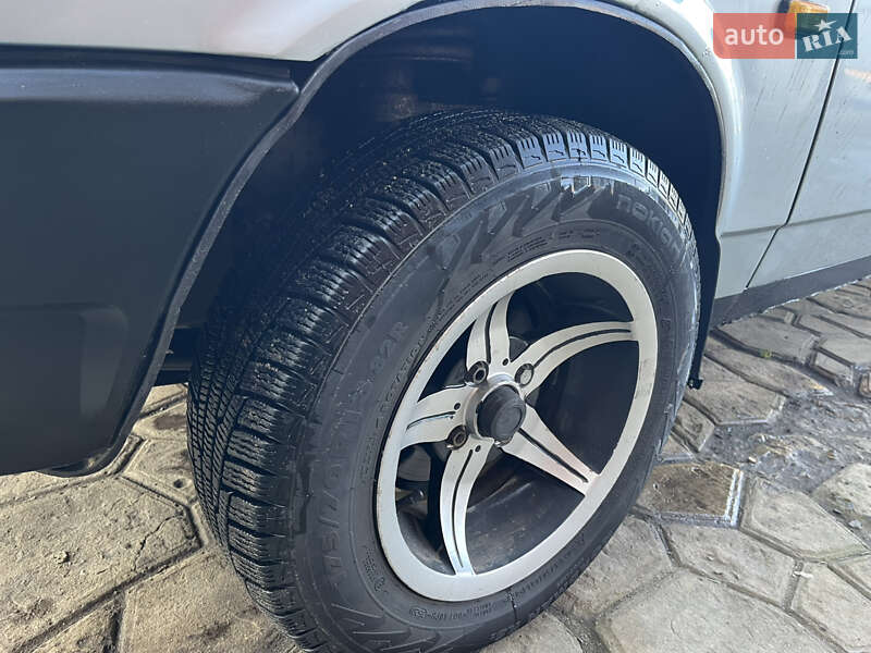 Хэтчбек ВАЗ / Lada 2108 2002 в Львове