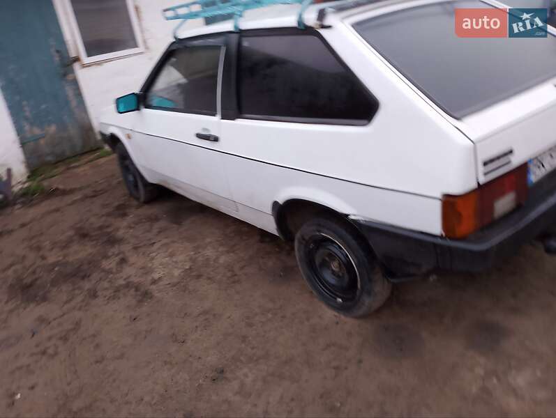 Хэтчбек ВАЗ / Lada 2108 1990 в Звягеле