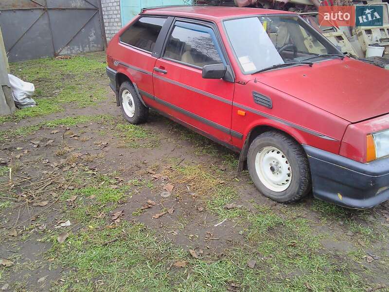 Хэтчбек ВАЗ / Lada 2108 1987 в Саврани