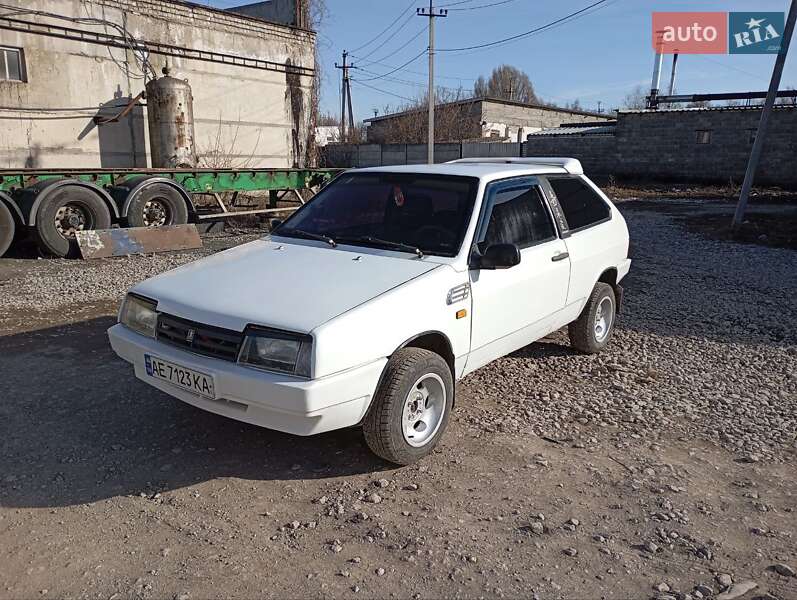 Хэтчбек ВАЗ / Lada 2108 1987 в Каменском