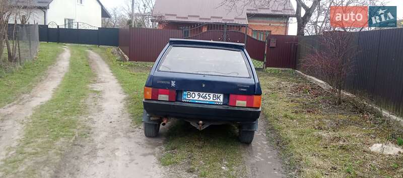 Хэтчбек ВАЗ / Lada 2108 1989 в Золочеве
