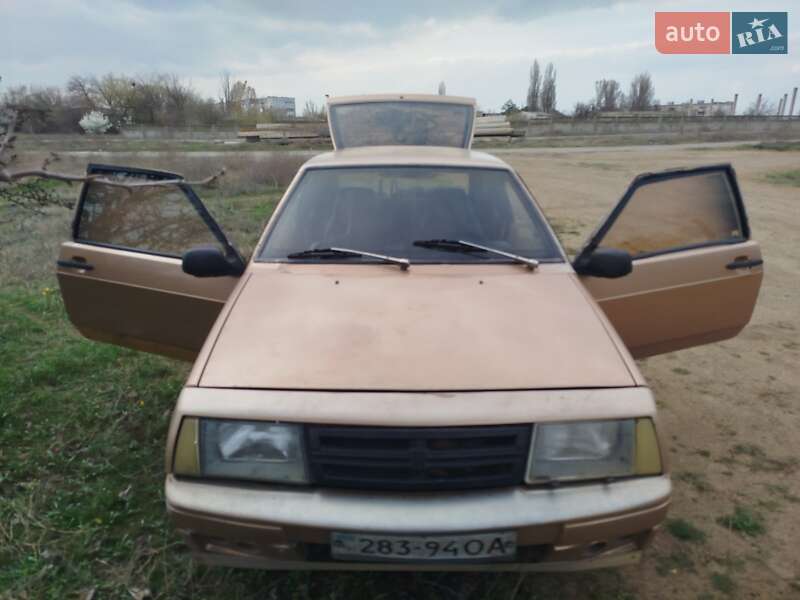 Хетчбек ВАЗ 2108 1987 в 