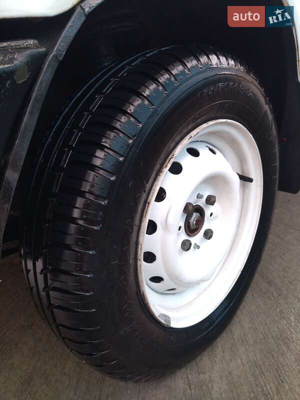 Хэтчбек ВАЗ / Lada 2108 1990 в Ровно