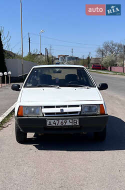 Хэтчбек ВАЗ 2108 1990 в 