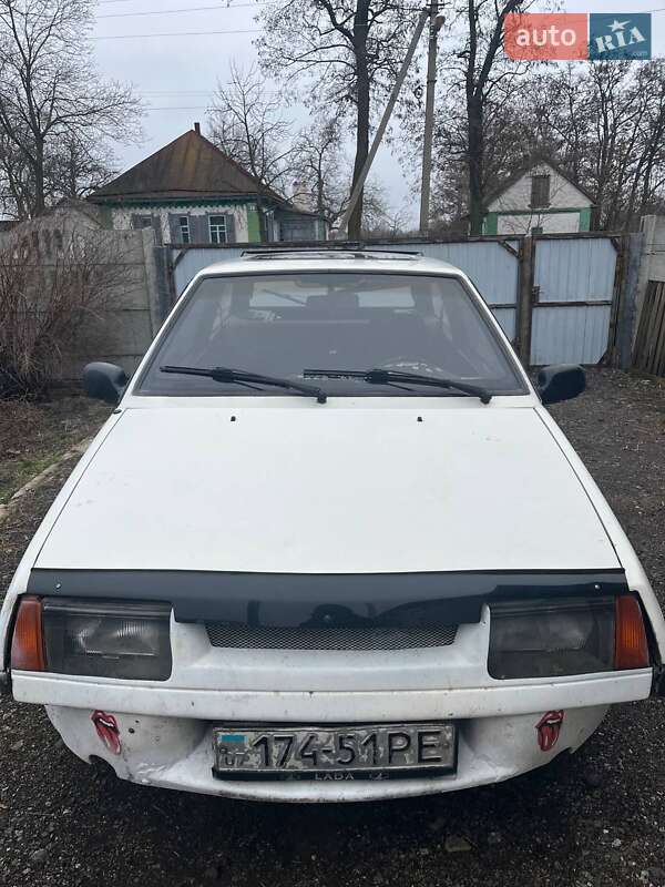 Хетчбек ВАЗ / Lada 2108 1993 в Черкасах