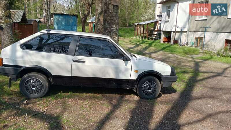 Хэтчбек ВАЗ / Lada 2108 1986 в Моршине