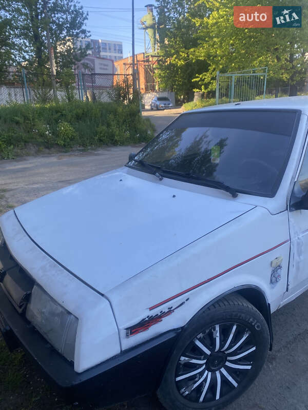 Хетчбек ВАЗ / Lada 2108 1988 в Львові