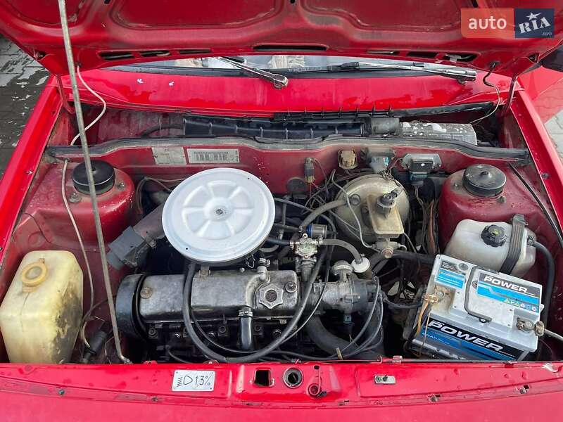 Хэтчбек ВАЗ / Lada 2108 1987 в Черновцах фото 6 Хэтчбек ВАЗ / Lada 2108 1987 в Черновцах