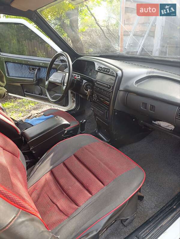 Хэтчбек ВАЗ / Lada 2108 1991 в Конотопе