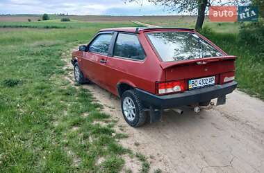 Хетчбек ВАЗ 2108 1990 в Хотині